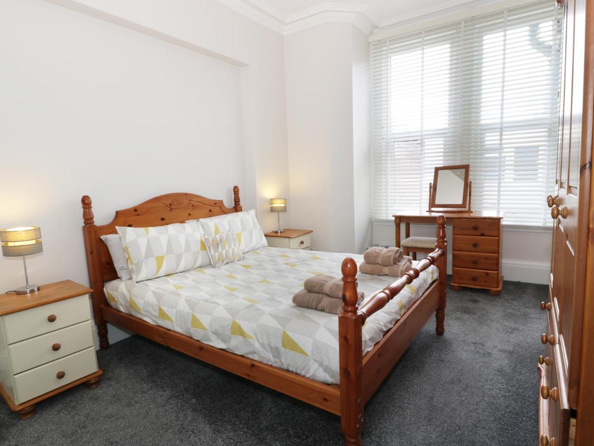 Westpoint Villa Llandudno Bagian luar foto