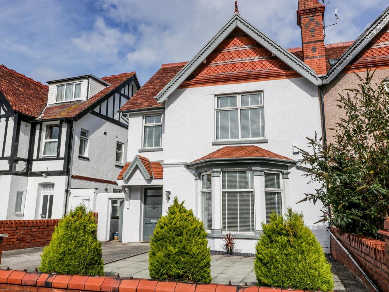 Westpoint Villa Llandudno Bagian luar foto